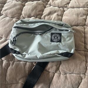 Stylish Gray Travel Crossbody Bag The Dave’s Matthew’s band